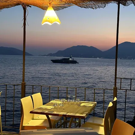 Altro Cuore Di Lerici, & Charming *